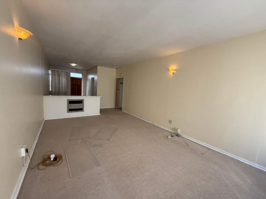 1 Bedroom Property for Sale in Florida Park Gauteng