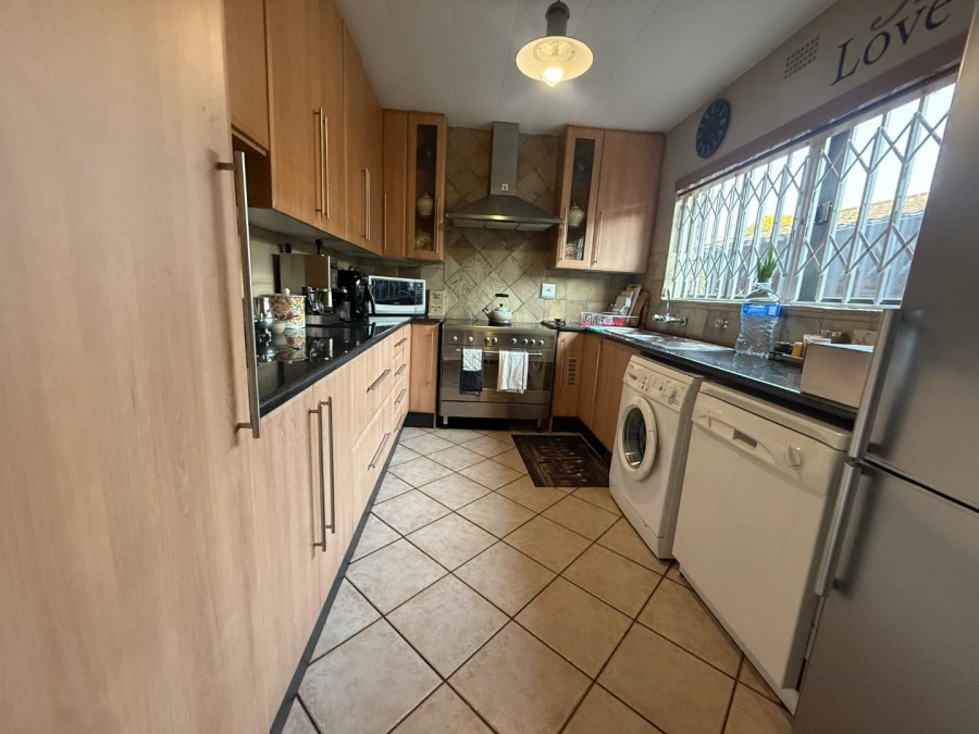 3 Bedroom Property for Sale in Florida Park Gauteng