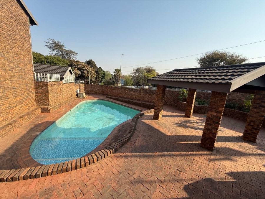 3 Bedroom Property for Sale in Florida Park Gauteng