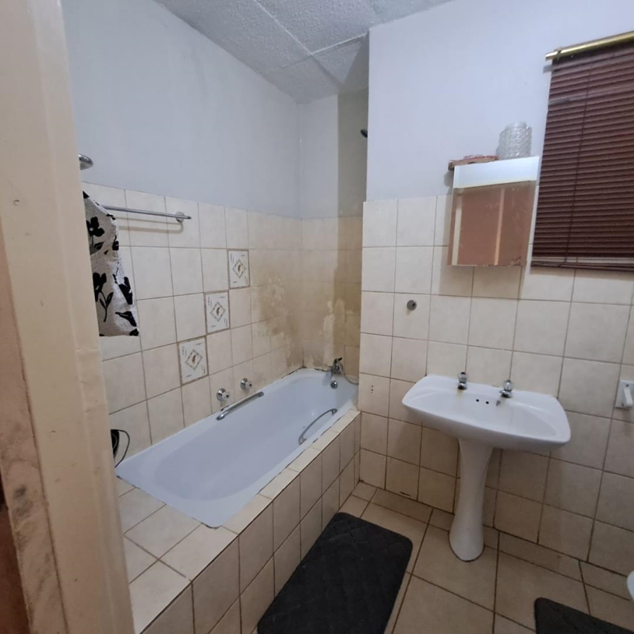 2 Bedroom Property for Sale in Lyttelton Manor Gauteng
