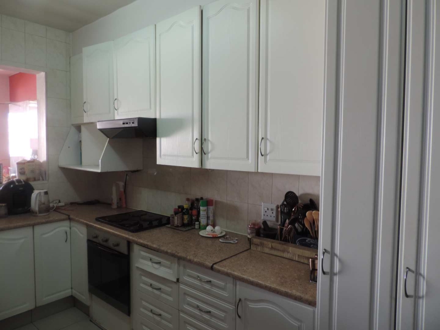 2 Bedroom Property for Sale in Brackenhurst Gauteng
