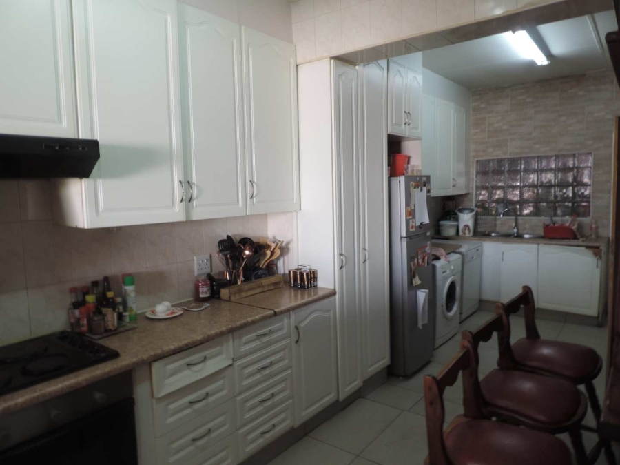2 Bedroom Property for Sale in Brackenhurst Gauteng
