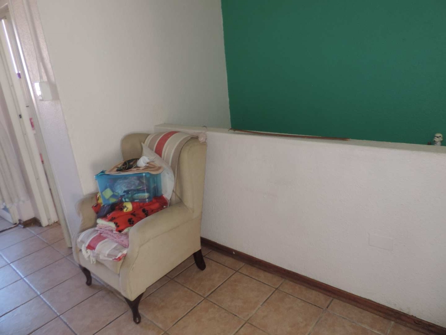2 Bedroom Property for Sale in Brackenhurst Gauteng