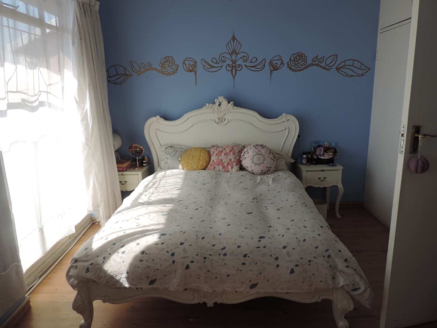 2 Bedroom Property for Sale in Brackenhurst Gauteng