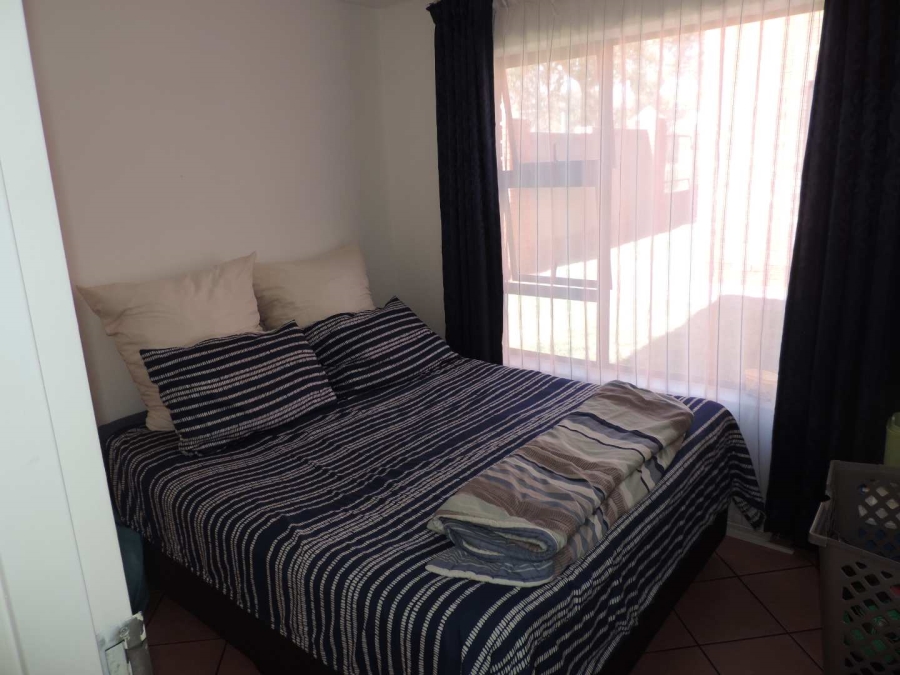 2 Bedroom Property for Sale in Albertsdal Gauteng