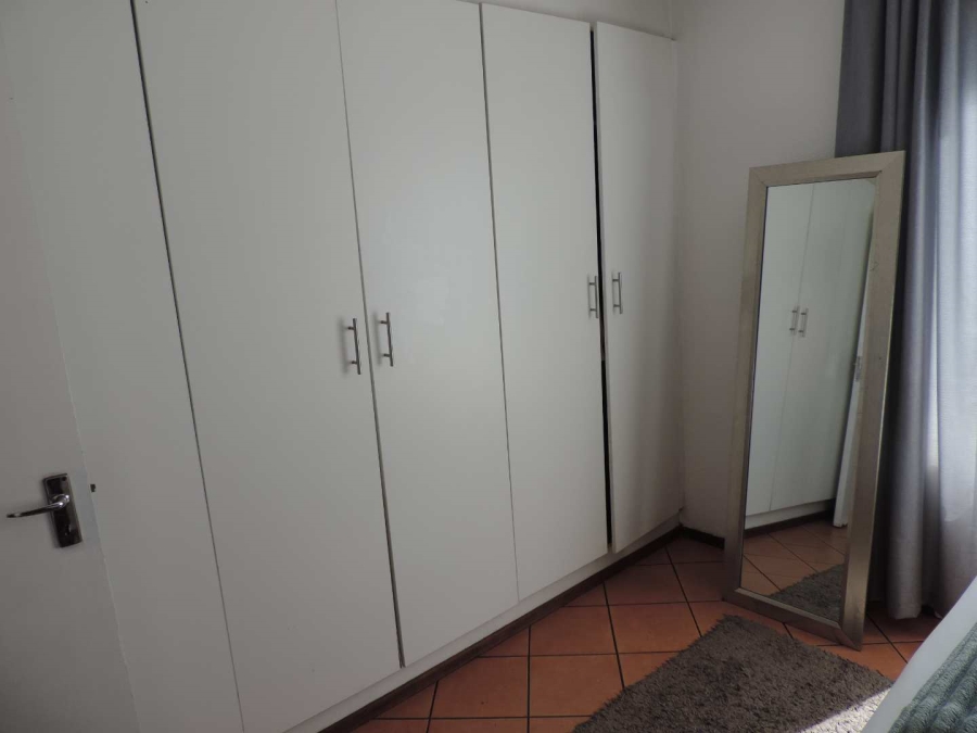 2 Bedroom Property for Sale in Albertsdal Gauteng