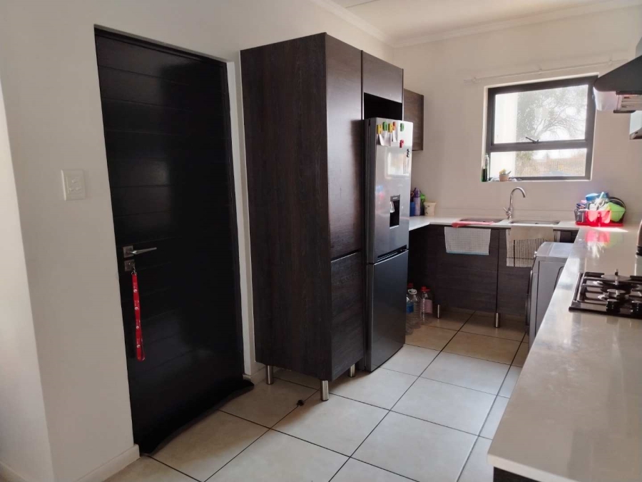 3 Bedroom Property for Sale in Oakdene Gauteng