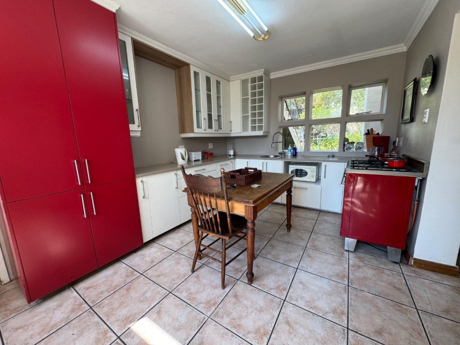 6 Bedroom Property for Sale in Waterkloof Gauteng