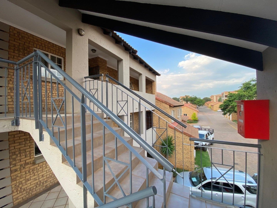 2 Bedroom Property for Sale in Olympus Gauteng