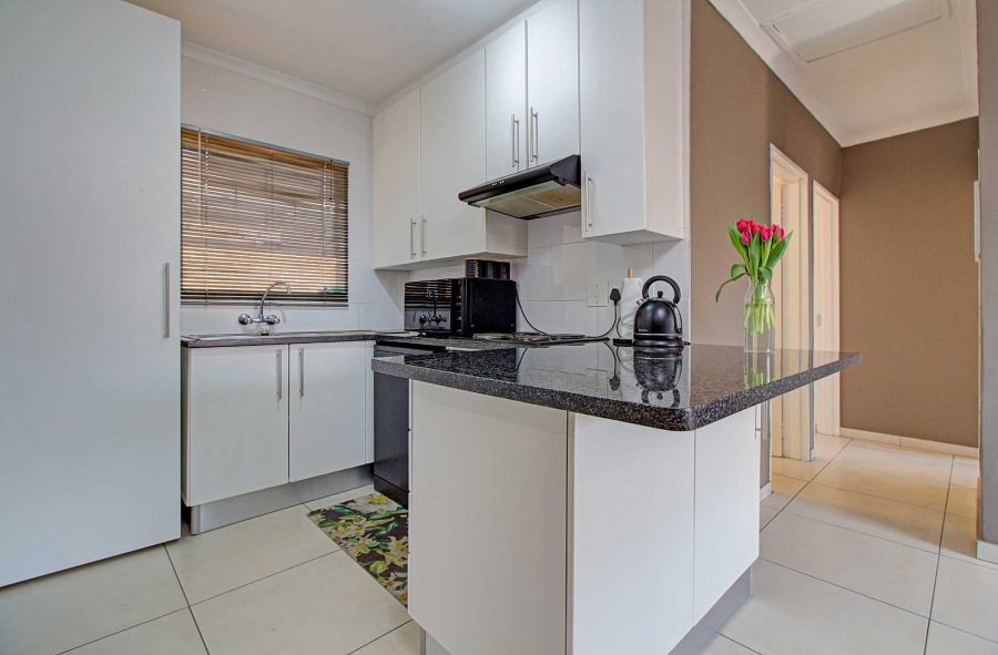 2 Bedroom Property for Sale in Wilgeheuwel Gauteng