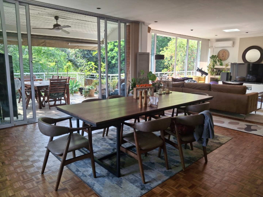 To Let 3 Bedroom Property for Rent in Sandhurst Gauteng