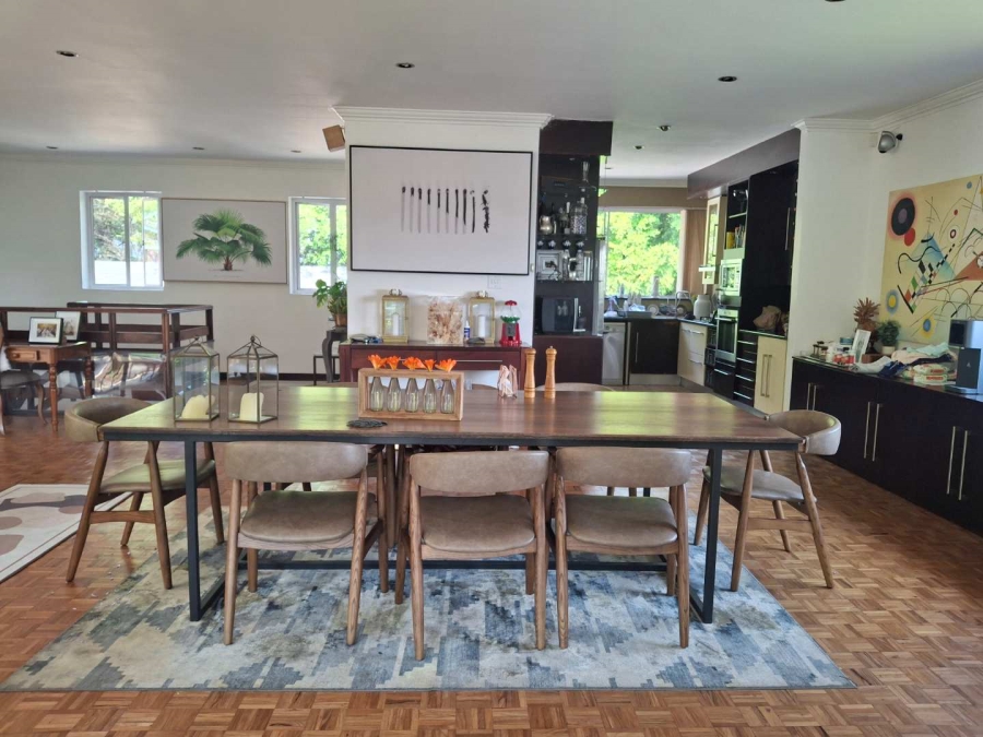 To Let 3 Bedroom Property for Rent in Sandhurst Gauteng