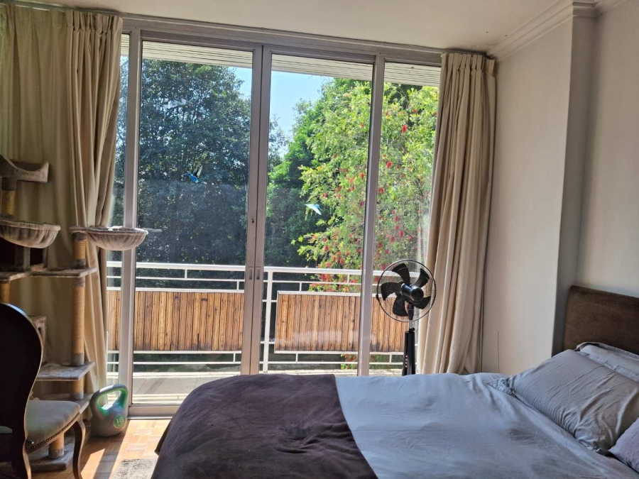To Let 3 Bedroom Property for Rent in Sandhurst Gauteng