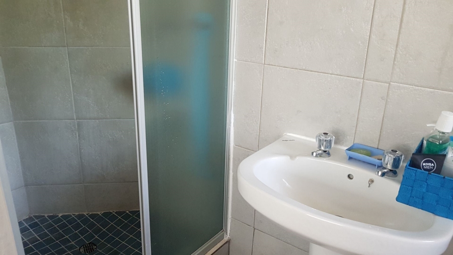 To Let 3 Bedroom Property for Rent in Garsfontein Gauteng