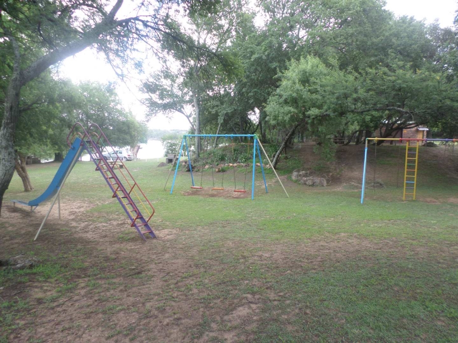 0 Bedroom Property for Sale in Vaaloewer Gauteng