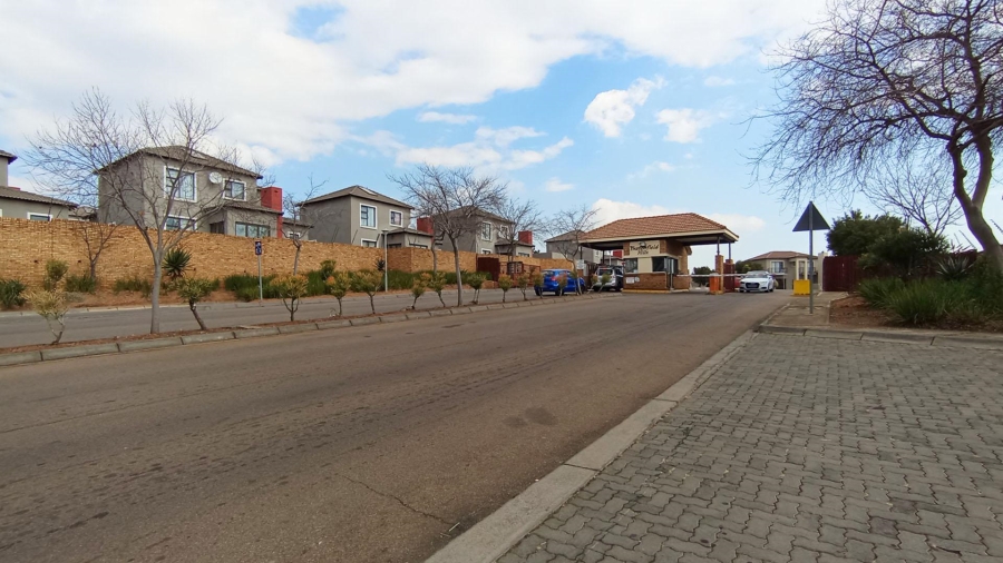 3 Bedroom Property for Sale in Rua Vista Gauteng