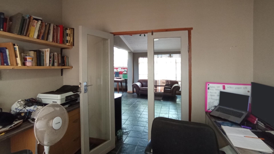4 Bedroom Property for Sale in Eldoraigne Gauteng