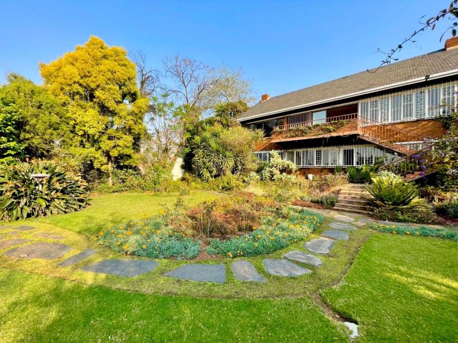 6 Bedroom Property for Sale in Muckleneuk Gauteng