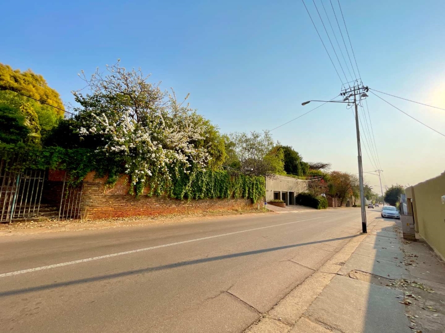 6 Bedroom Property for Sale in Muckleneuk Gauteng