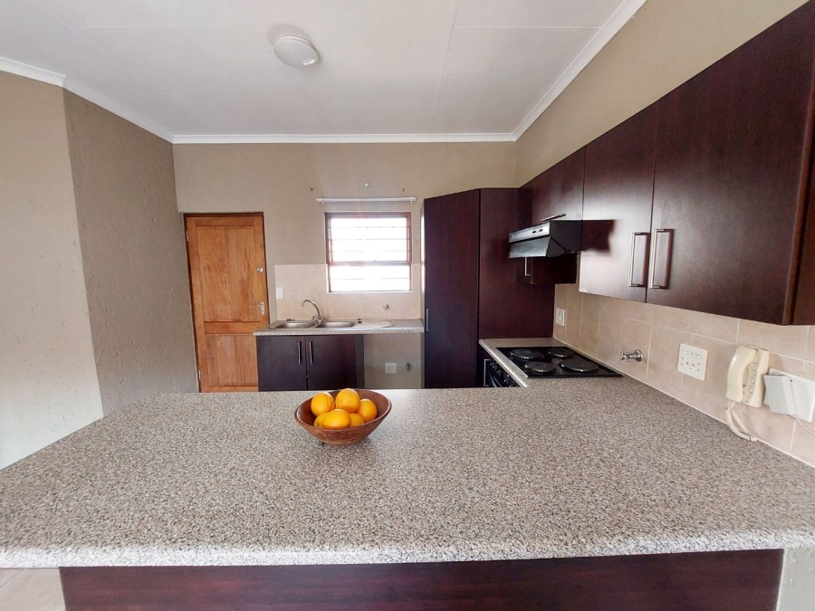 To Let 1 Bedroom Property for Rent in Paulshof Gauteng