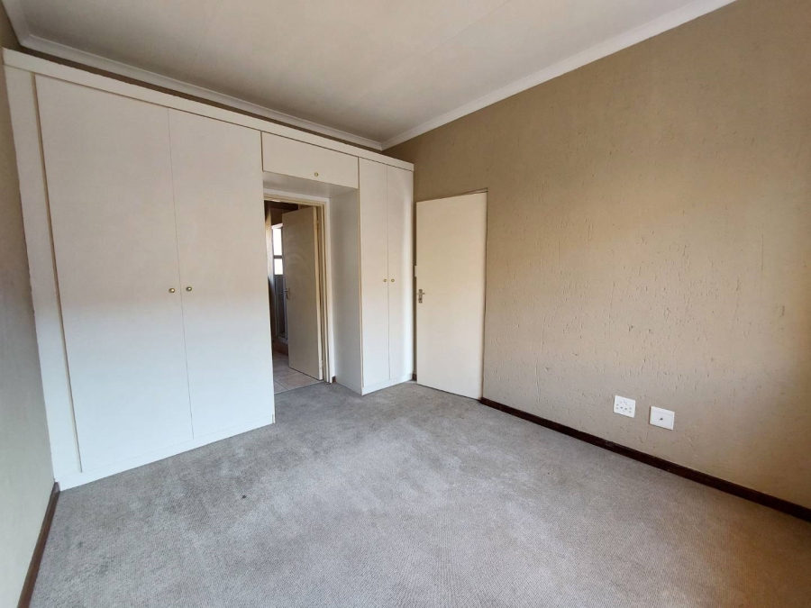 To Let 1 Bedroom Property for Rent in Paulshof Gauteng