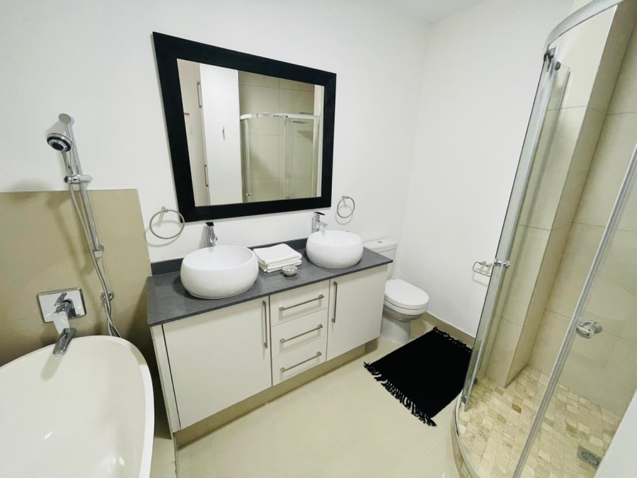 2 Bedroom Property for Sale in Sandhurst Gauteng