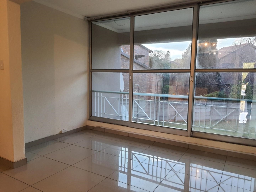 To Let 3 Bedroom Property for Rent in Weltevreden A H Gauteng