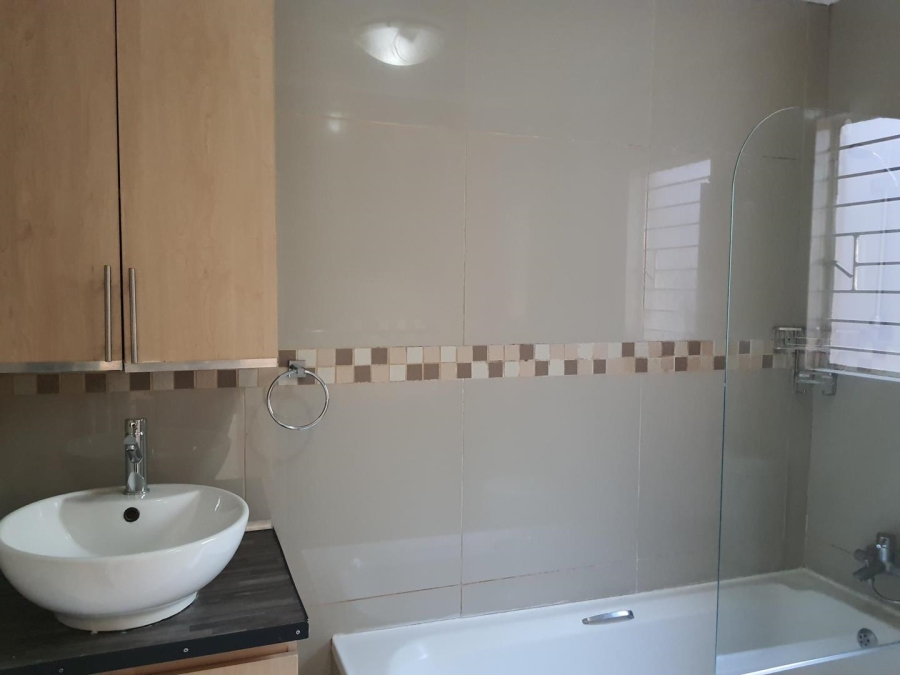 To Let 3 Bedroom Property for Rent in Weltevreden A H Gauteng