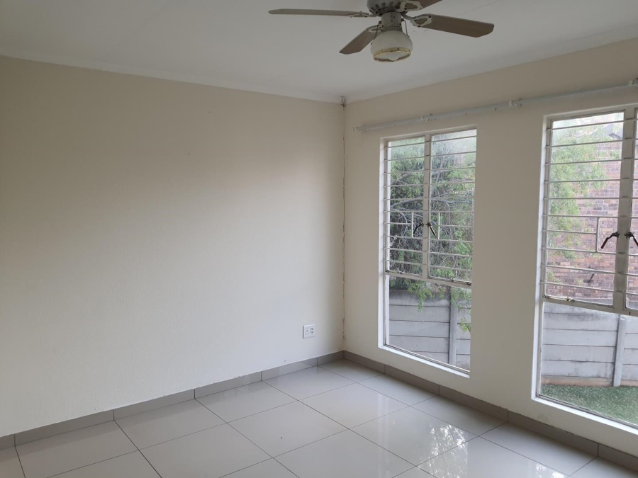 To Let 3 Bedroom Property for Rent in Weltevreden A H Gauteng
