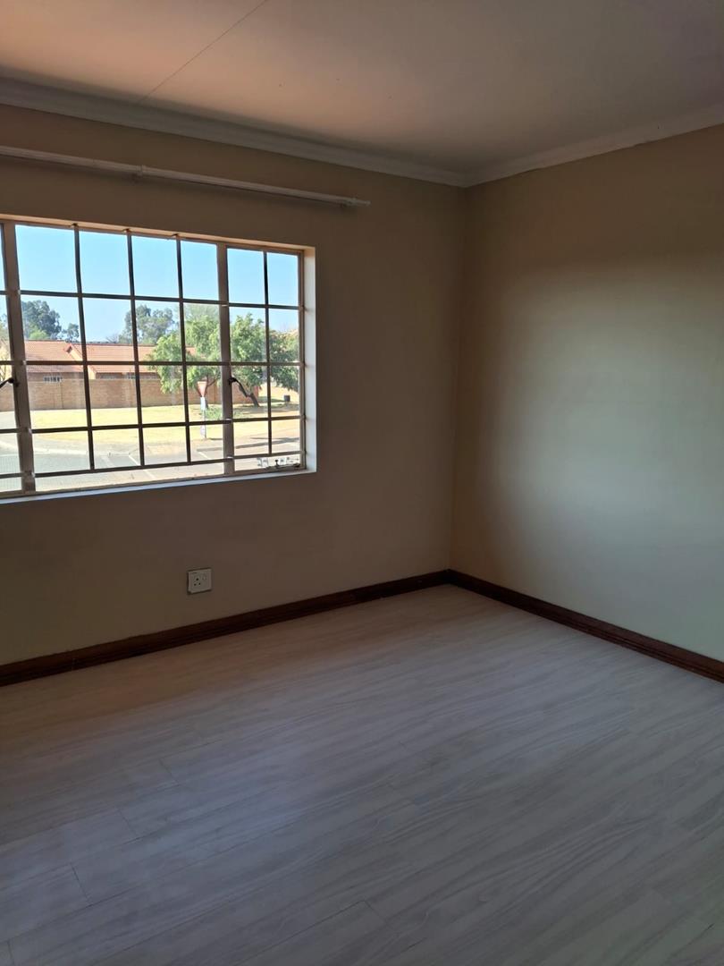 3 Bedroom Property for Sale in Equestria Gauteng
