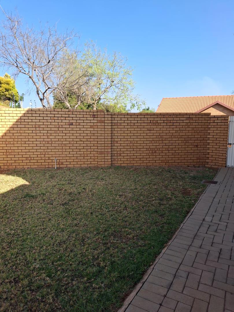 3 Bedroom Property for Sale in Equestria Gauteng