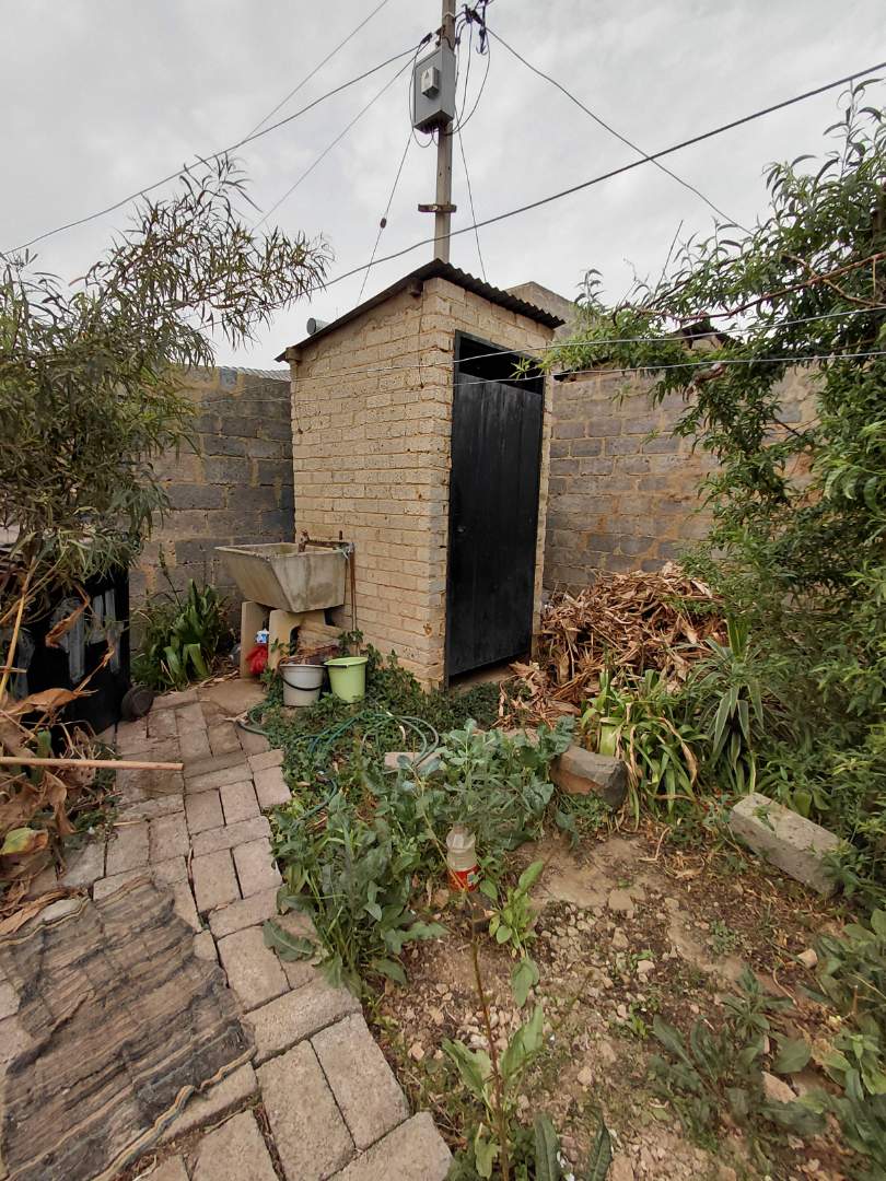 5 Bedroom Property for Sale in Orange Farm Gauteng