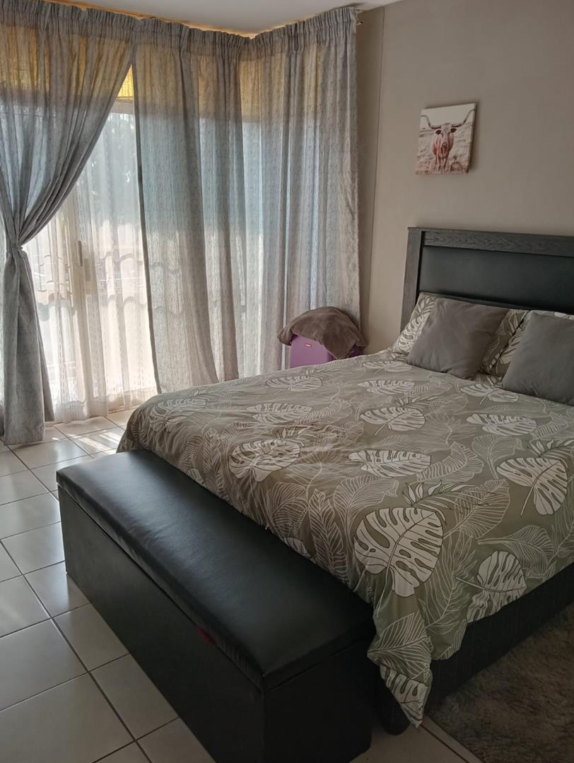 4 Bedroom Property for Sale in Naturena Gauteng