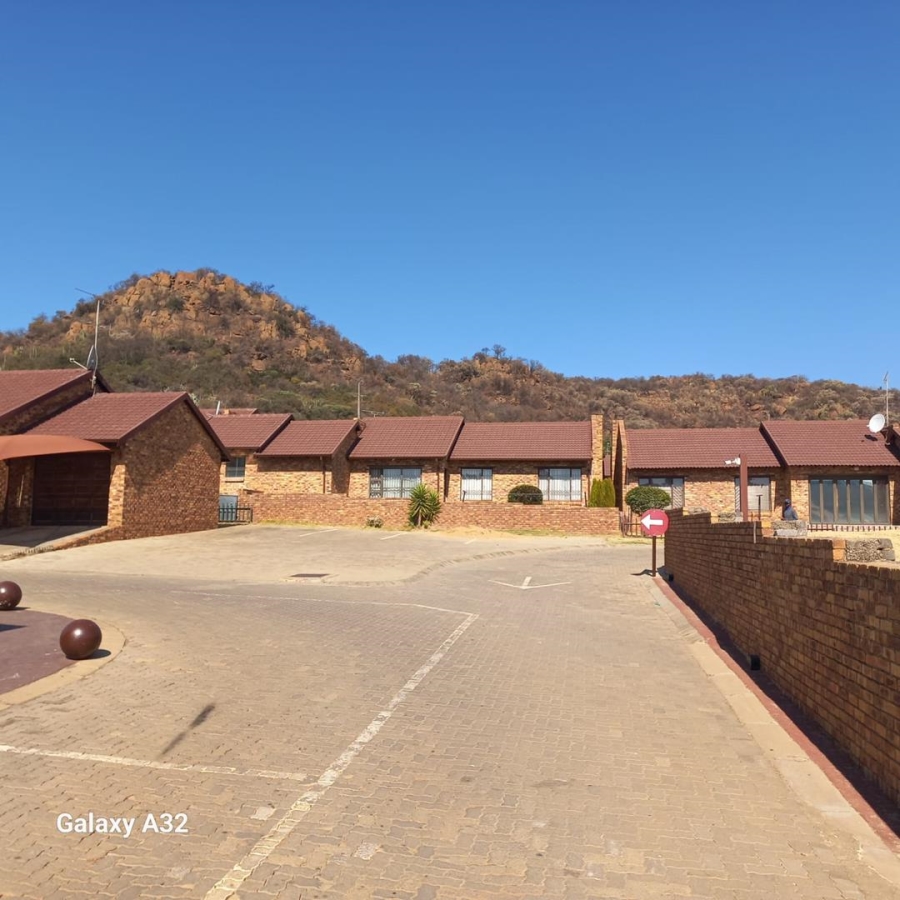 3 Bedroom Property for Sale in Meredale Gauteng