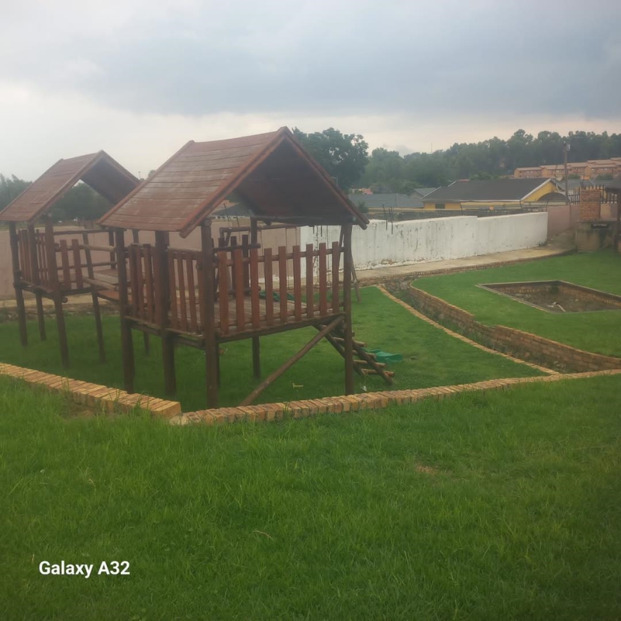 3 Bedroom Property for Sale in Meredale Gauteng