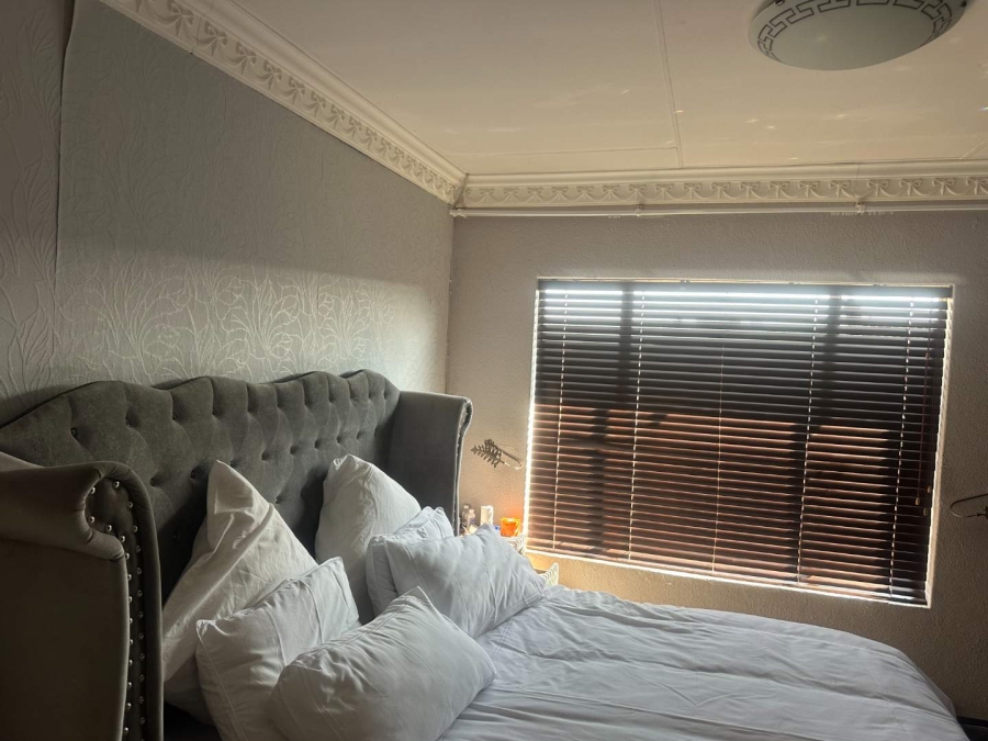 3 Bedroom Property for Sale in Meredale Gauteng