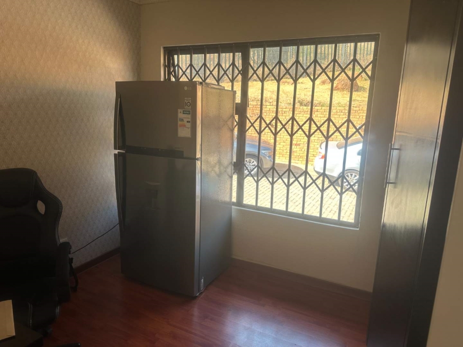 3 Bedroom Property for Sale in Meredale Gauteng
