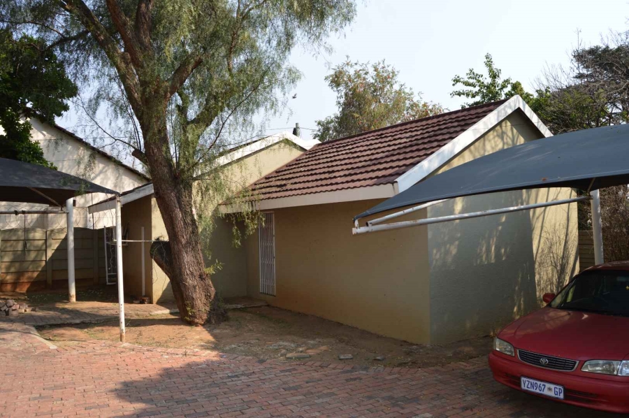 Commercial Property for Sale in Brackenhurst Gauteng