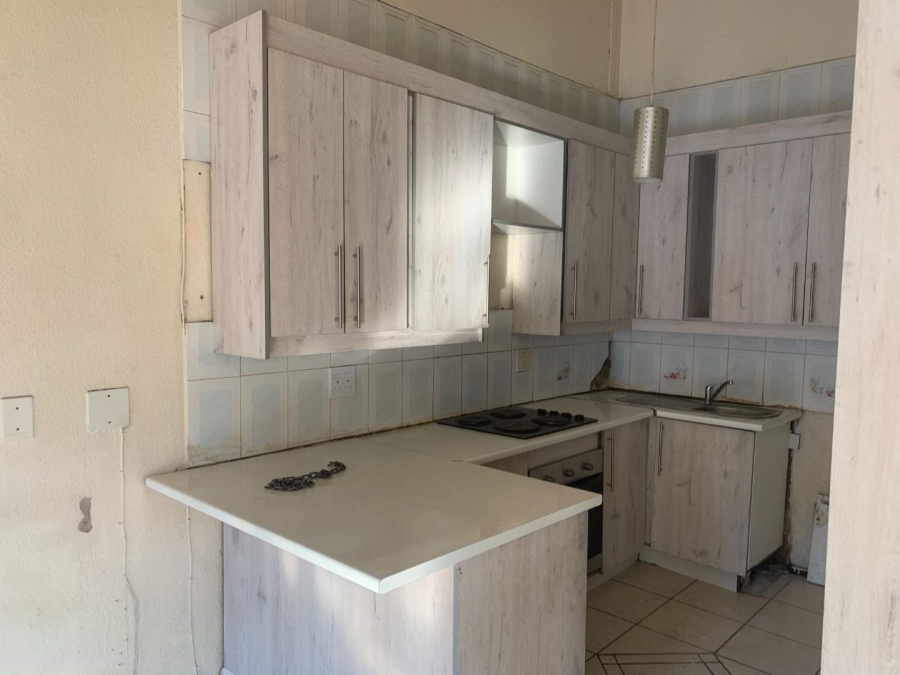 1 Bedroom Property for Sale in Ridgeway Gauteng