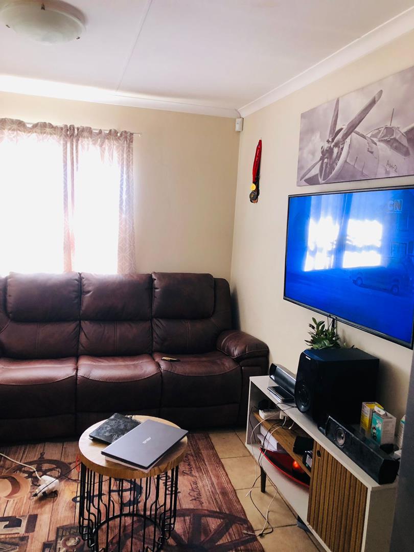 3 Bedroom Property for Sale in Olievenhoutbosch Gauteng