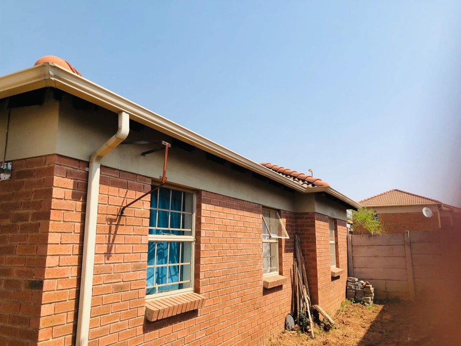 3 Bedroom Property for Sale in Olievenhoutbosch Gauteng