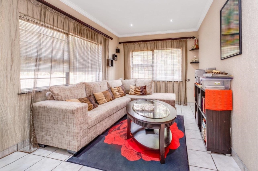 4 Bedroom Property for Sale in Weltevreden Park Gauteng