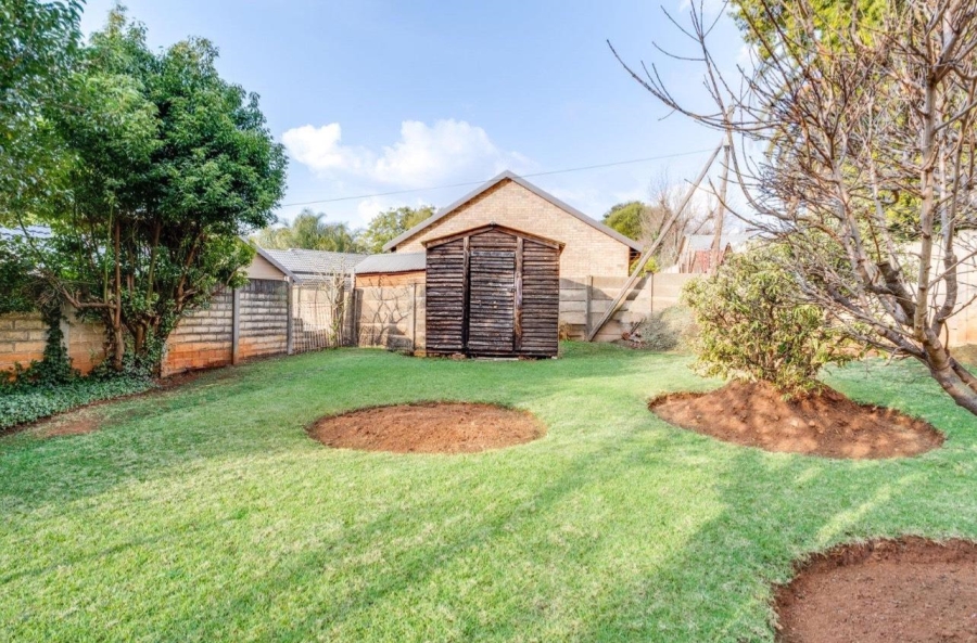 4 Bedroom Property for Sale in Weltevreden Park Gauteng