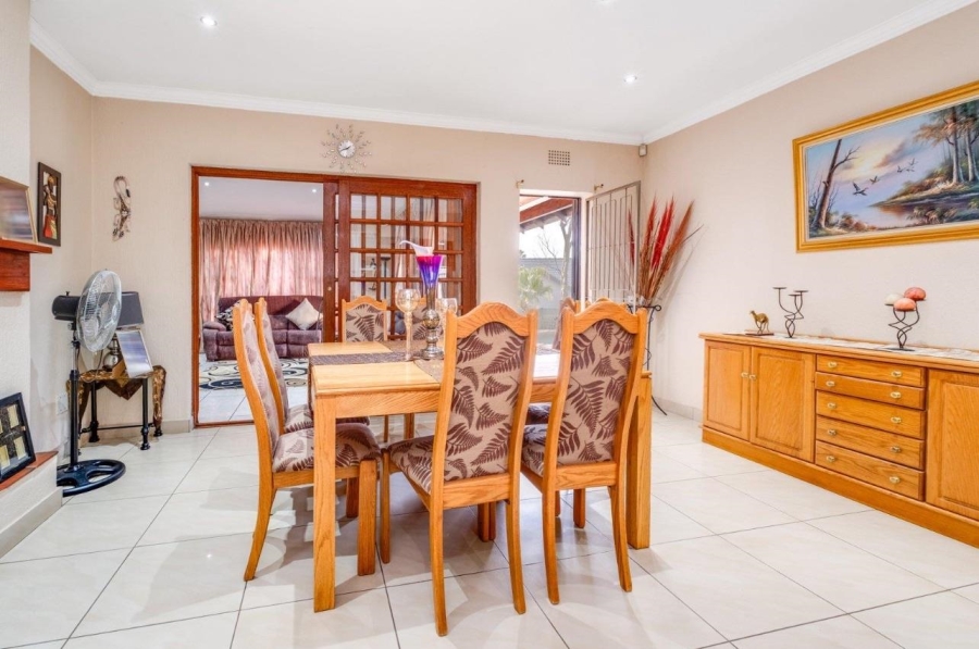 4 Bedroom Property for Sale in Weltevreden Park Gauteng