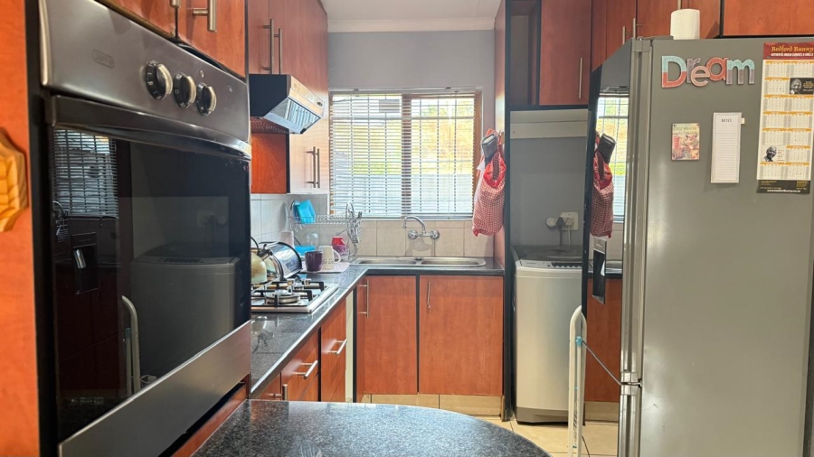 2 Bedroom Property for Sale in Weltevreden Park Gauteng