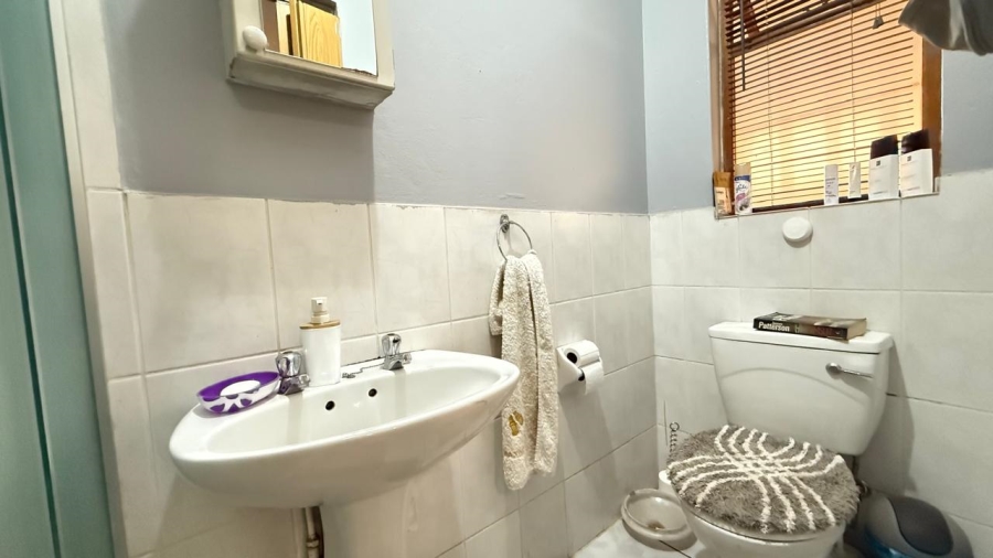 2 Bedroom Property for Sale in Weltevreden Park Gauteng