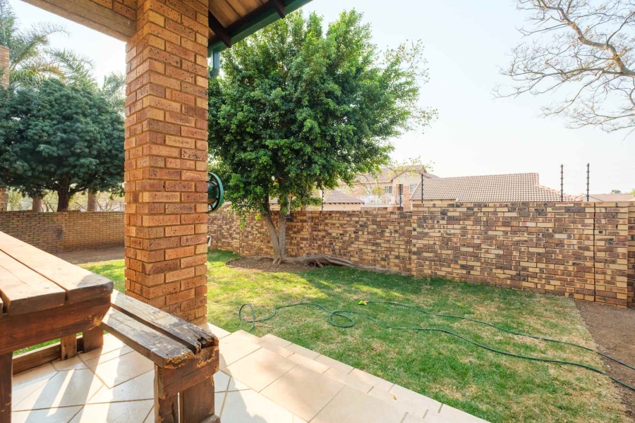 2 Bedroom Property for Sale in Moreleta Park Gauteng