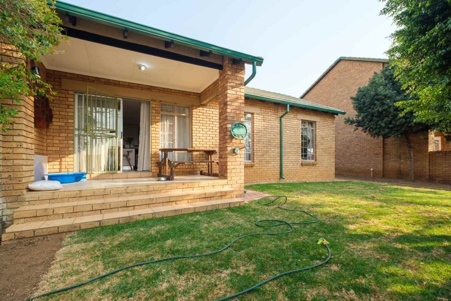 2 Bedroom Property for Sale in Moreleta Park Gauteng