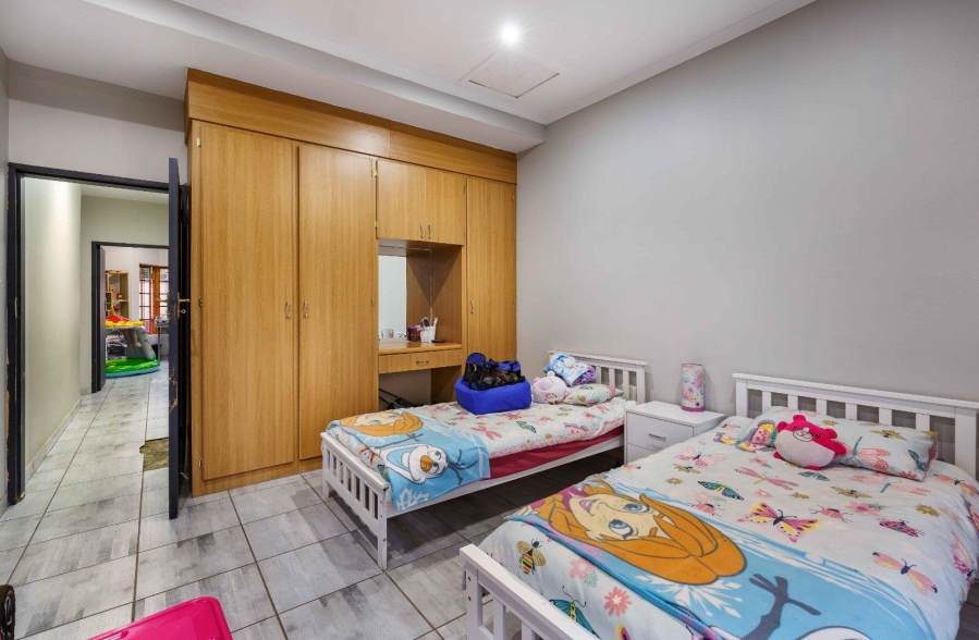 4 Bedroom Property for Sale in Moreleta Park Gauteng