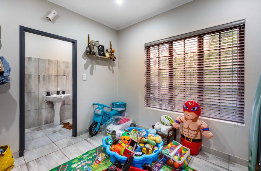 4 Bedroom Property for Sale in Moreleta Park Gauteng